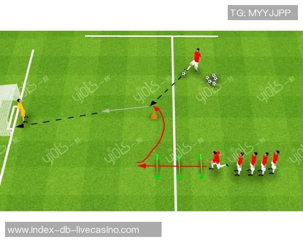 足球打门技巧解析如何提高射门准确性与力量的完美结合